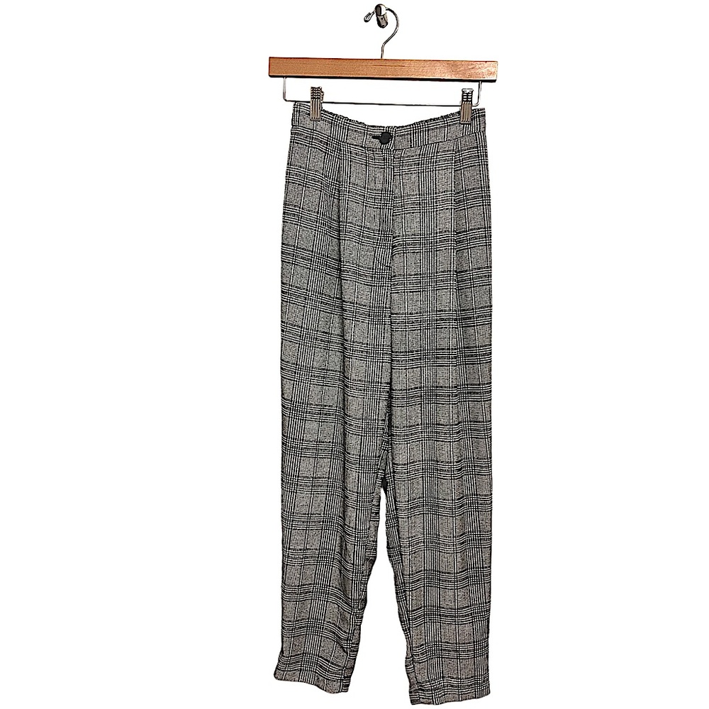 🍯 Plaid pleated trousers / pants • H&M • black & white